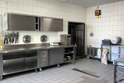 Halle in Riegel 500 € 95 m² zimmer