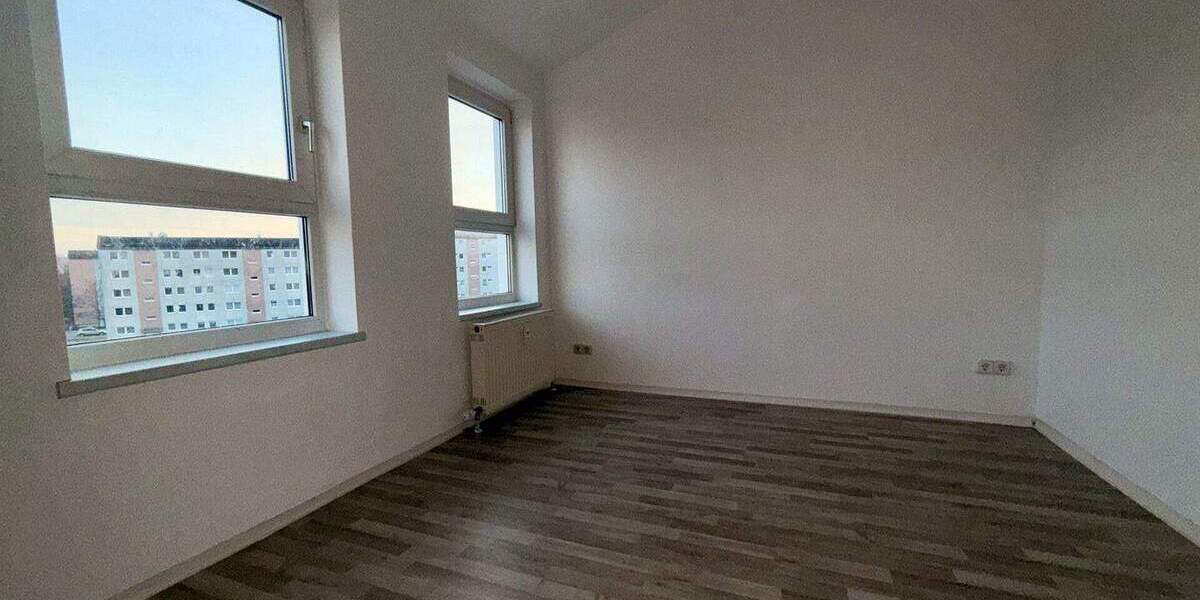 Etagenwohnung Crimmitschau - 2 Zimmer, 42 m&sup2;, 290&euro; | Angebot:23950890