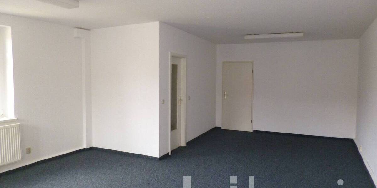 Gewerbeobjekt Bautzen - 2 Zimmer, 67 m&sup2;, 300&euro; | Angebot:25709238