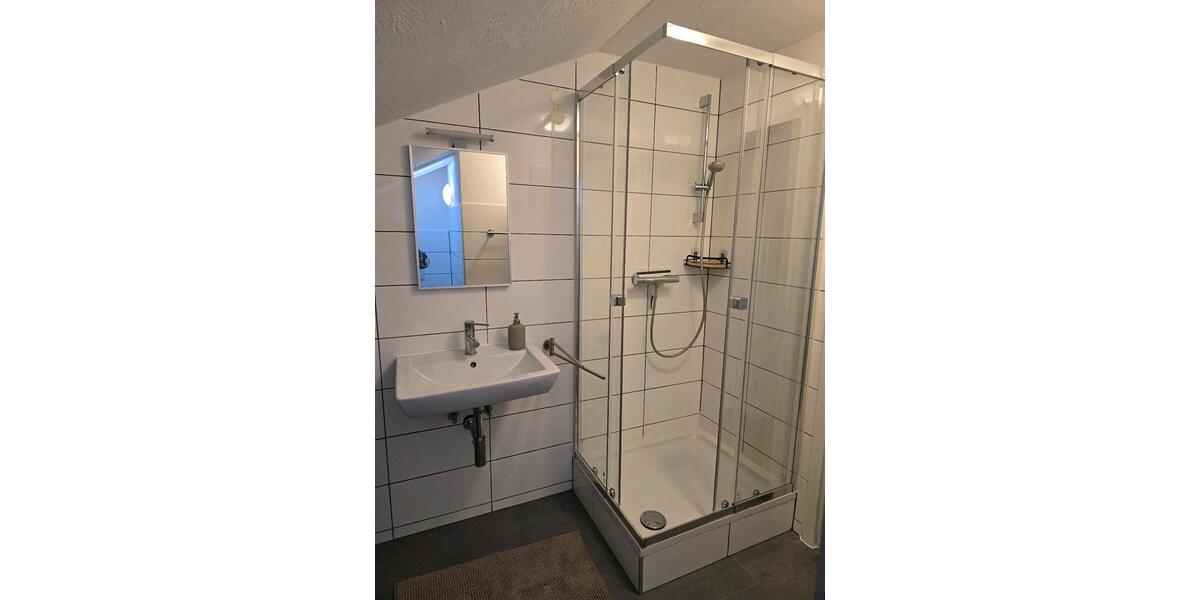 Dachgeschoßwohnung Oberndorf am Neckar - 2 Zimmer, 38 m&sup2;, 750&euro; | Angebot:25340824