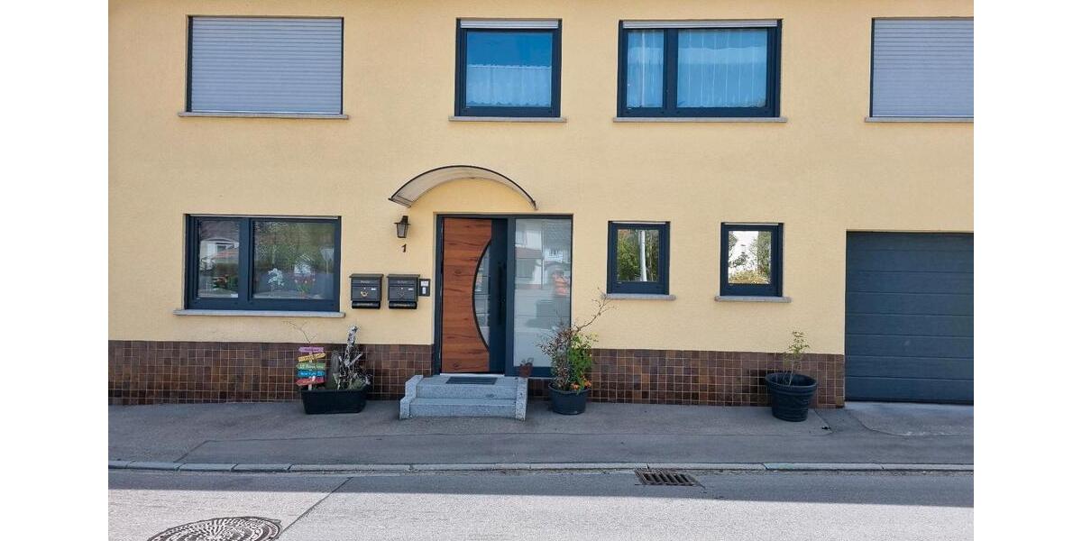 Etagenwohnung Meßstetten - 4 Zimmer, 95 m&sup2;, 850&euro; | Angebot:24740424