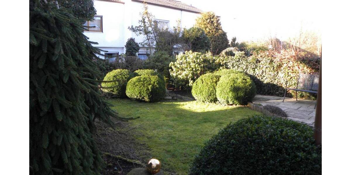 Mehrfamilienhaus, Wohnhaus Böblingen - 4 Zimmer, 143 m&sup2;, 2.750&euro; | Angebot:26378141