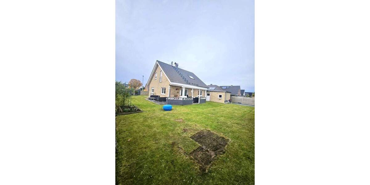 Einfamilienhaus Groß Grönau - 4 Zimmer, 125 m&sup2;, 2.200&euro; | Angebot:25665021