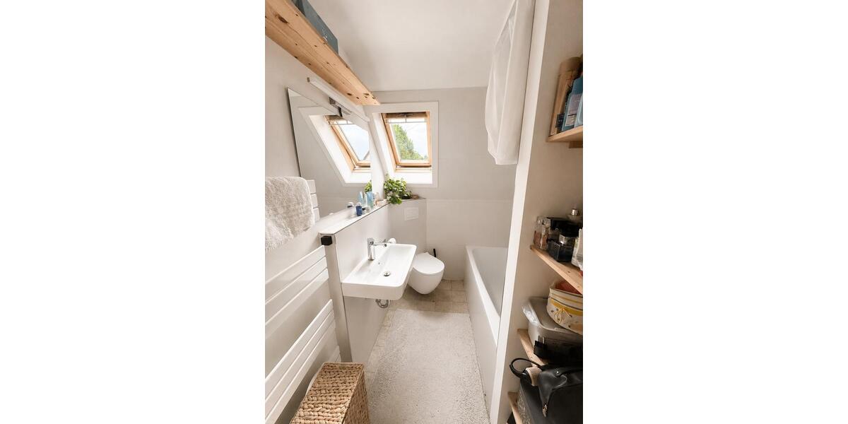 Dachgeschoßwohnung Nürtingen - 3 Zimmer, 58 m&sup2;, 895&euro; | Angebot:26588244