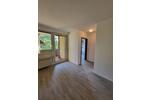 2-Zimmer Wohnung mit Balkon und Keller, großes Bad, ohne EBK