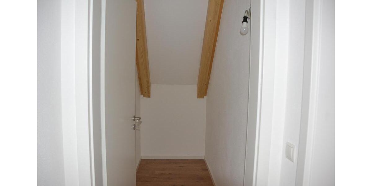 Etagenwohnung Mainburg - 4 Zimmer, 131 m&sup2;, 1.150&euro; | Angebot:26612809