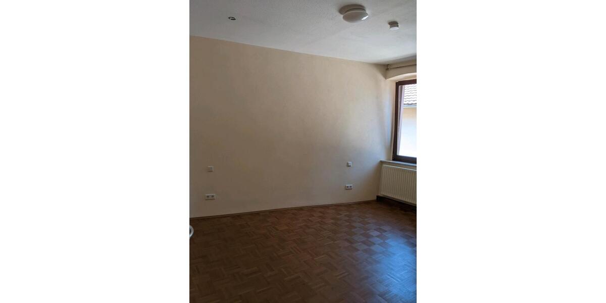 Etagenwohnung Giebelstadt - 3 Zimmer, 70 m&sup2;, 580&euro; | Angebot:26652020