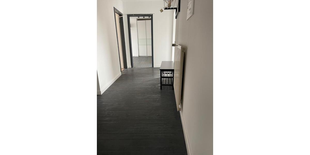 Etagenwohnung Heinsberg - 5 Zimmer, 162 m&sup2;, 1.200&euro; | Angebot:23869914