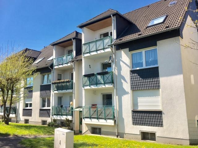 Gemütliche 2,5-Zi.-DG-Whg. mit Balkon, WBS für 3 Personen erforderlich! zimmer