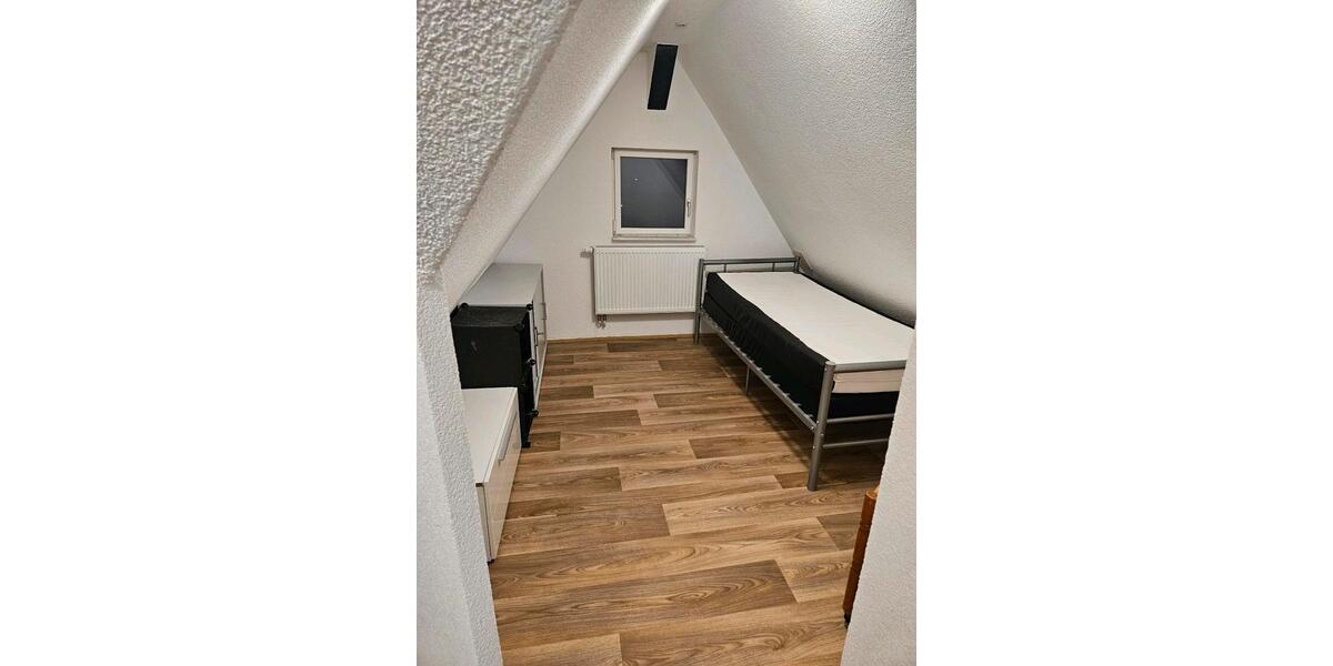 2 Zimmer Wohnung in Fellbach zu vermieten Dachwonung 1 zimmer