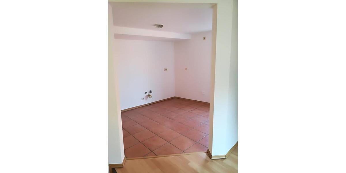 Dachgeschoßwohnung Schmalkalden - 3 Zimmer, 62 m&sup2;, 430&euro; | Angebot:19787794