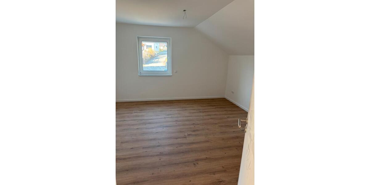 Einfamilienhaus Oberndorf am Neckar - 3.5 Zimmer, 112 m&sup2;, 1.615&euro; | Angebot:25944140