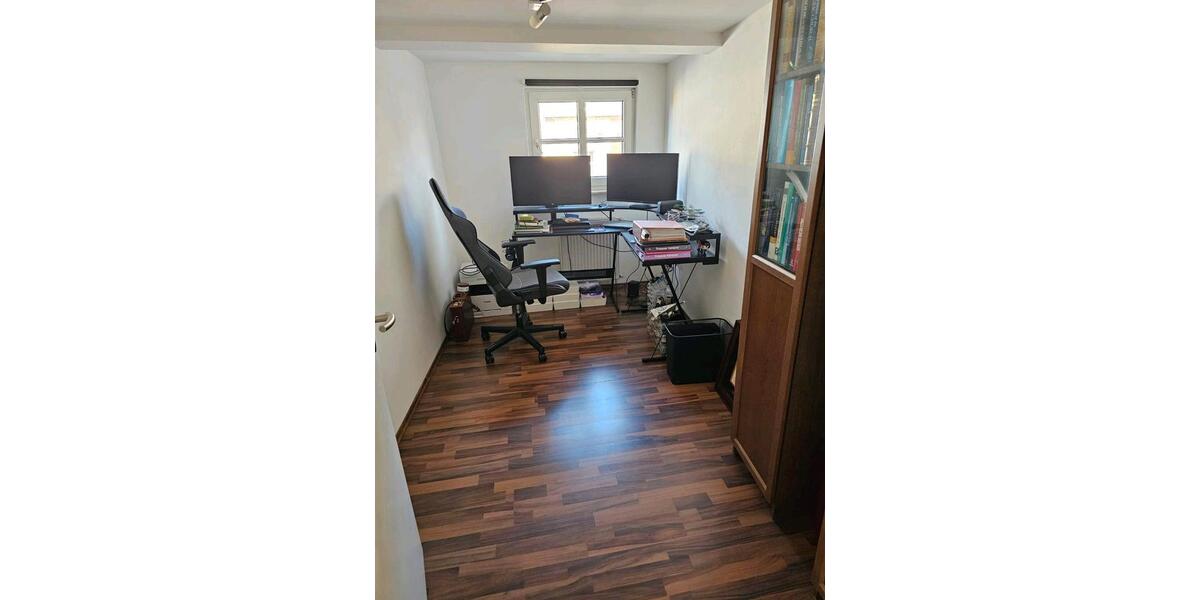 Etagenwohnung Kusel - 5 Zimmer, 120 m&sup2;, 1.050&euro; | Angebot:26300104