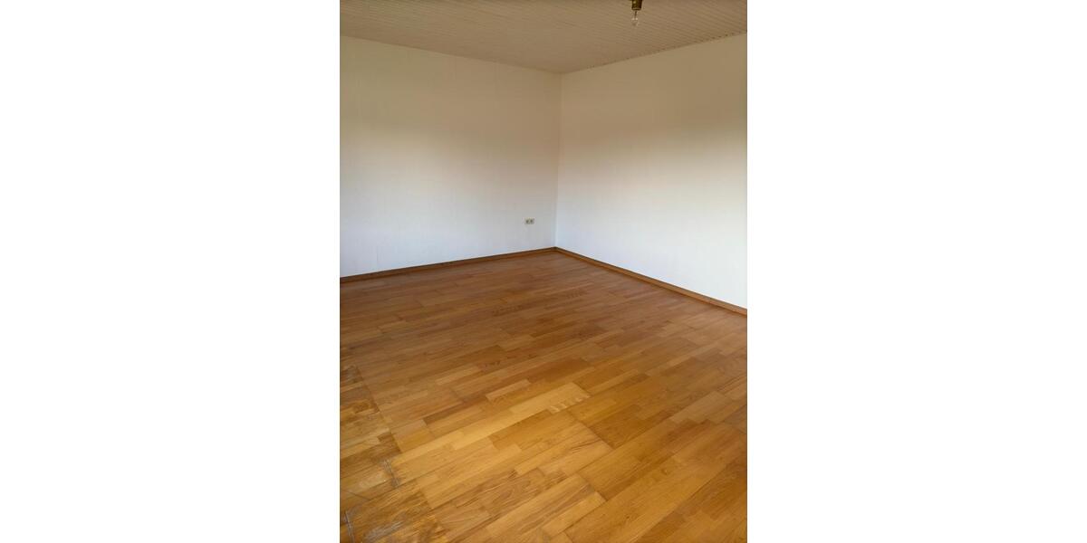 Erdgeschoßwohnung Pronstorf - 4 Zimmer, 100 m&sup2;, 1.150&euro; | Angebot:25901407