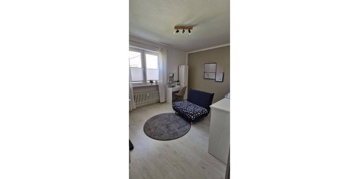 Etagenwohnung Göttingen Groß Ellershausen - 3 Zimmer, 102 m&sup2;, 900&euro; | Angebot:26797436