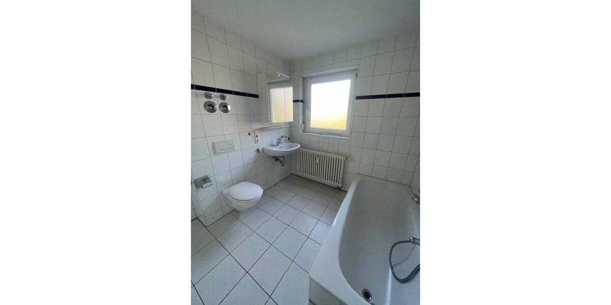 Erdgeschoßwohnung Rottenburg am Neckar - 3 Zimmer, 80 m&sup2;, 1.080&euro; | Angebot:26534644