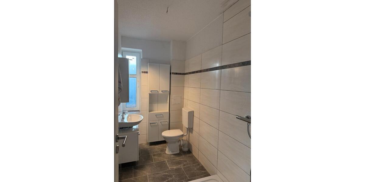 Hochparterre Arnstadt - 3 Zimmer, 57 m&sup2;, 570&euro; | Angebot:26618799