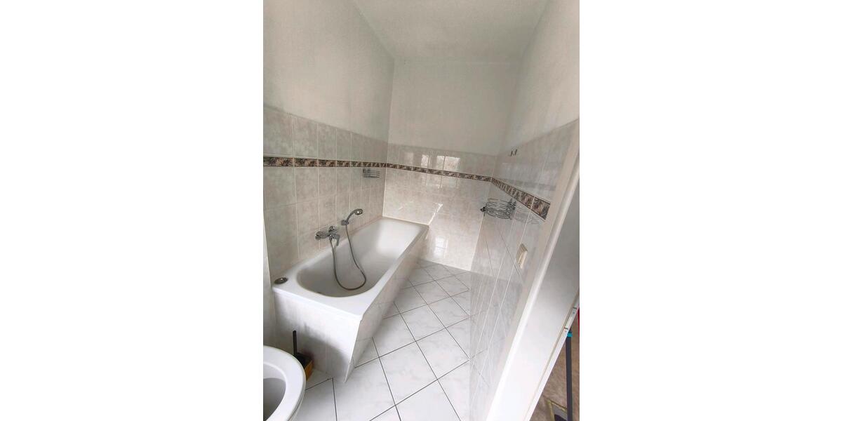 Etagenwohnung Neustadt in Sachsen - 3 Zimmer, 71 m&sup2;, 720&euro; | Angebot:25945275