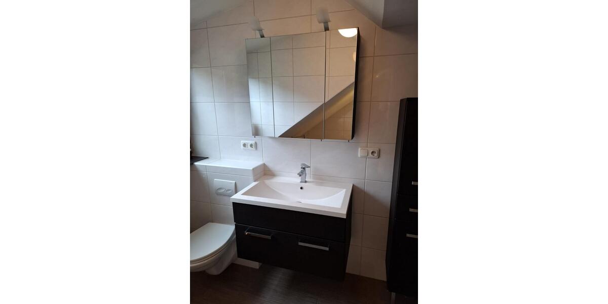 Dachgeschoßwohnung Würzburg Dürrbachau - 3 Zimmer, 80 m&sup2;, 930&euro; | Angebot:25305076