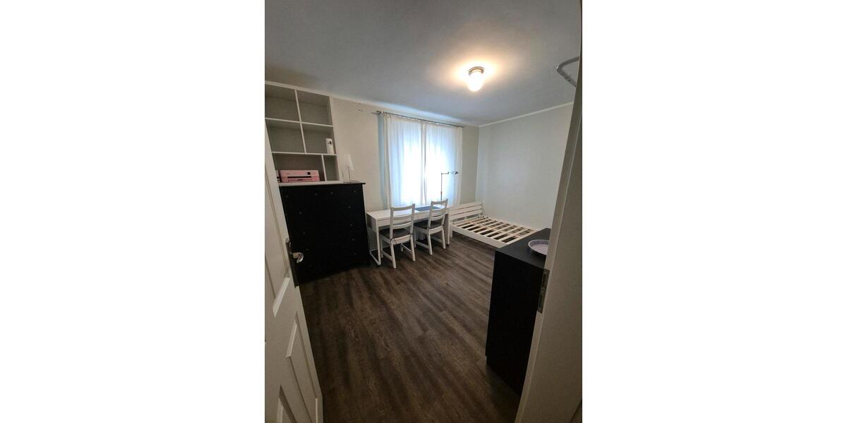 Wohnen auf Zeit Köln Rodenkirchen - 1 Zimmer, 16 m&sup2;, 670&euro; | Angebot:24831030