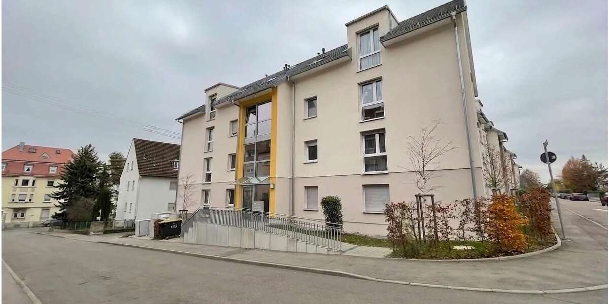 Etagenwohnung Ludwigsburg - 4 Zimmer, 94 m&sup2;, 1.500&euro; | Angebot:26182929