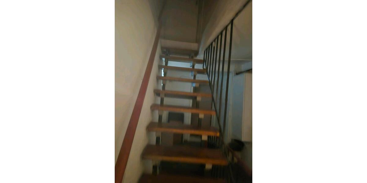 Etagenwohnung Lauffen am Neckar - 3 Zimmer, 90 m&sup2;, 1.000&euro; | Angebot:25402502