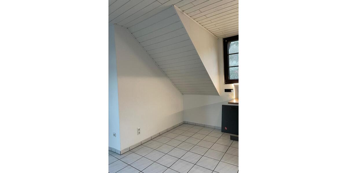 Dachgeschoßwohnung Gaugrehweiler - 3 Zimmer, 110 m&sup2;, 840&euro; | Angebot:25965351