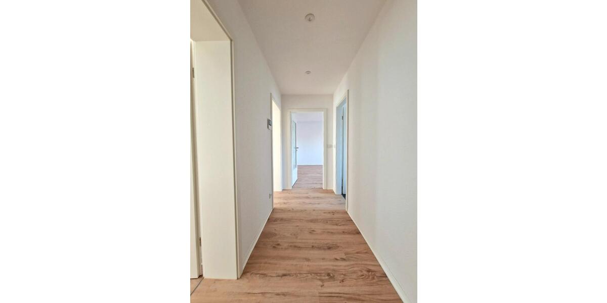 Erdgeschoßwohnung Glauchau - 2.5 Zimmer, 87 m&sup2;, 783&euro; | Angebot:26194727