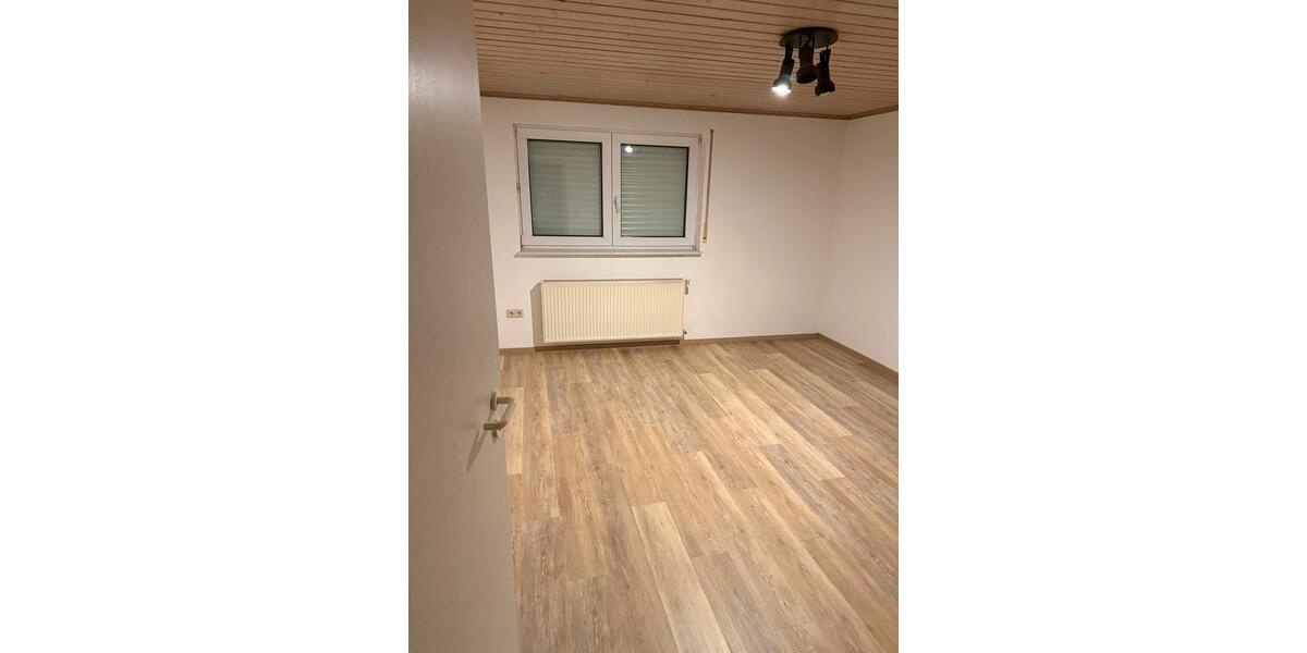 Erdgeschoßwohnung Bad Kreuznach Bad Münster am Stein-Ebernburg - 3 Zimmer, 90 m&sup2;, 898&euro; | Angebot:25614230