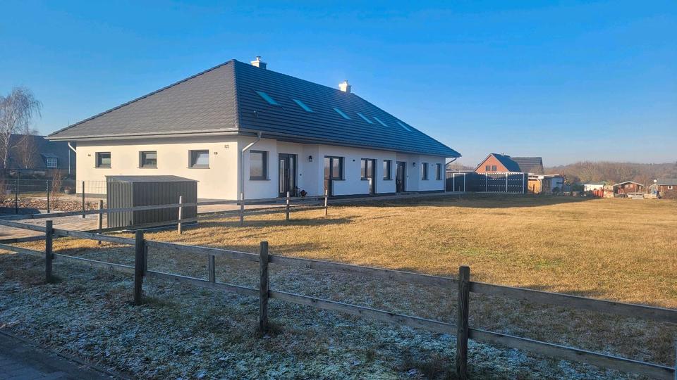 Dachgeschoßwohnung Wulkenzin - 3 Zimmer, 116 m&sup2;, 1.300&euro; | Angebot:24842216