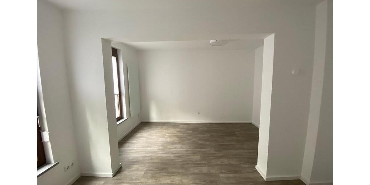 Erdgeschoßwohnung Coburg - 2 Zimmer, 60 m&sup2;, 660&euro; | Angebot:25767093
