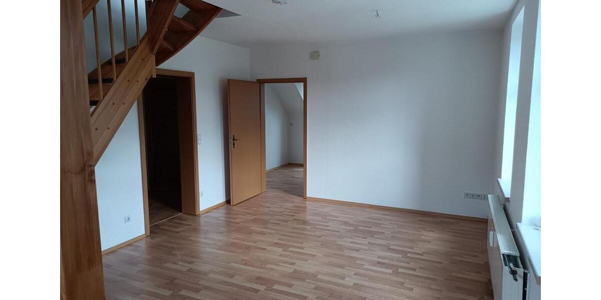 Maisonettenwohnung Oelsnitz (Erzgebirge) - 2 Zimmer, 61 m&sup2;, 366&euro; | Angebot:26576705