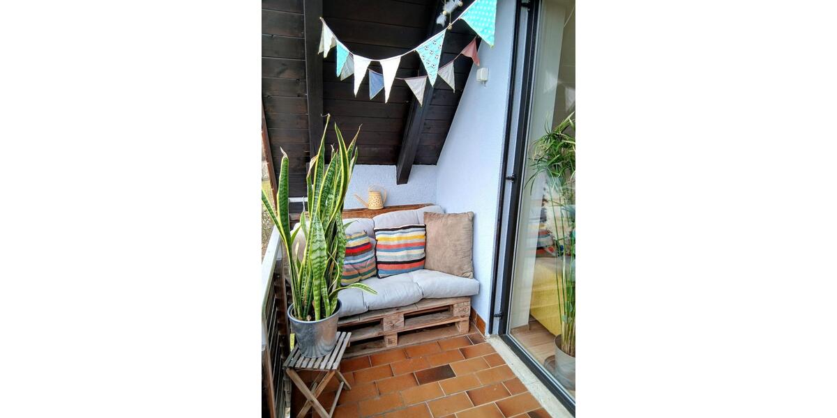 Etagenwohnung Neusäß - 4 Zimmer, 105 m&sup2;, 1.750&euro; | Angebot:25879207