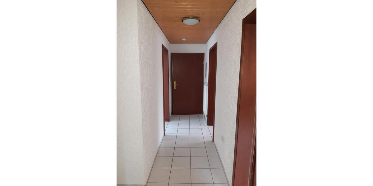 Dachgeschoßwohnung Lemberg - 1 Zimmer, 62 m&sup2;, 380&euro; | Angebot:25722634