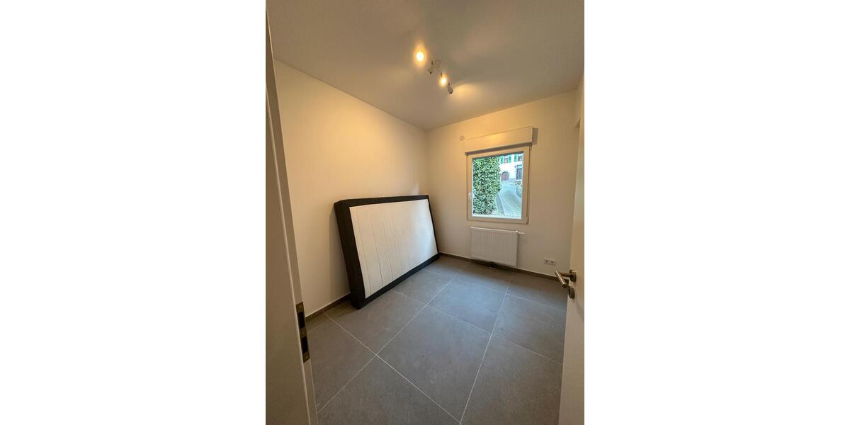 Großzügige 4-Zimmer-Wohnung mit Einfahrt in Stromberg 4 zimmer