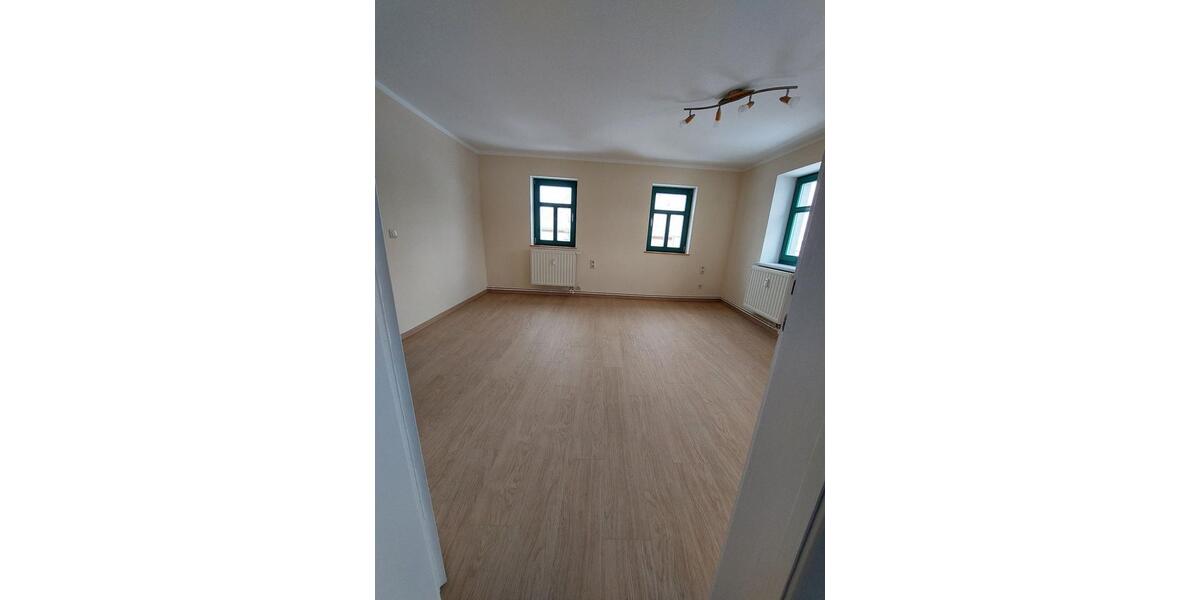 Etagenwohnung Nossen - 2 Zimmer, 42 m&sup2;, 252&euro; | Angebot:25804793