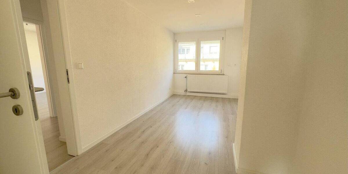 Etagenwohnung Pforzheim Nordstadt - 5 Zimmer, 126 m&sup2;, 1.320&euro; | Angebot:26228704