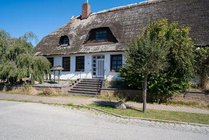 Wohnen unter Reet – Stilvolle 1–2-Zimmer-Wohnungen an der Ostsee in Schashagen-Bliesdorf 2 zimmer