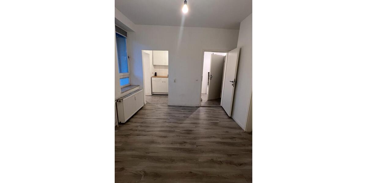 Kleine Erdgeschoss Wohnung in Duisburg-Wanheimerort 2 zimmer