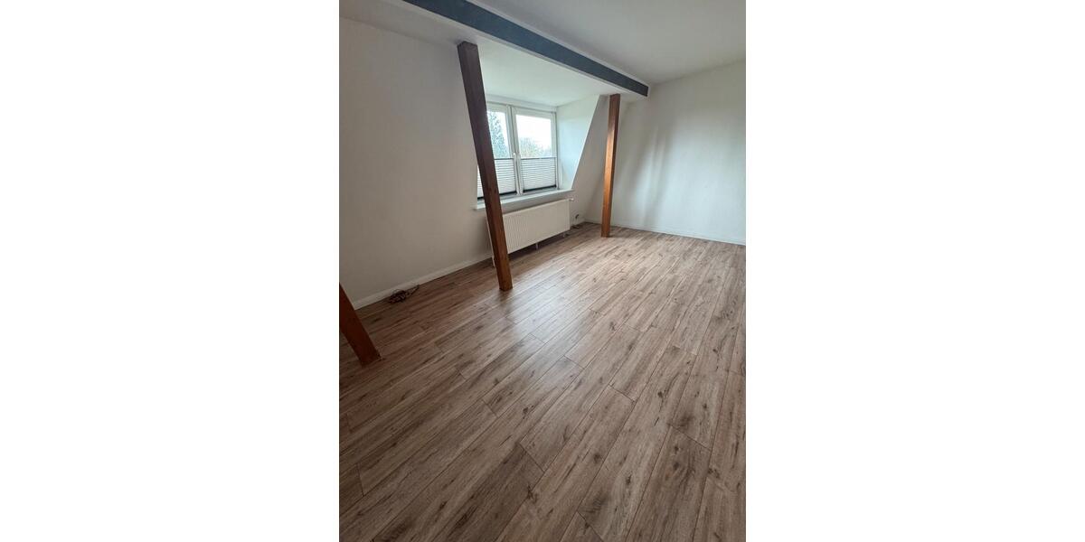 Dachgeschoßwohnung Lüneburg - 2 Zimmer, 68 m&sup2;, 680&euro; | Angebot:26263288