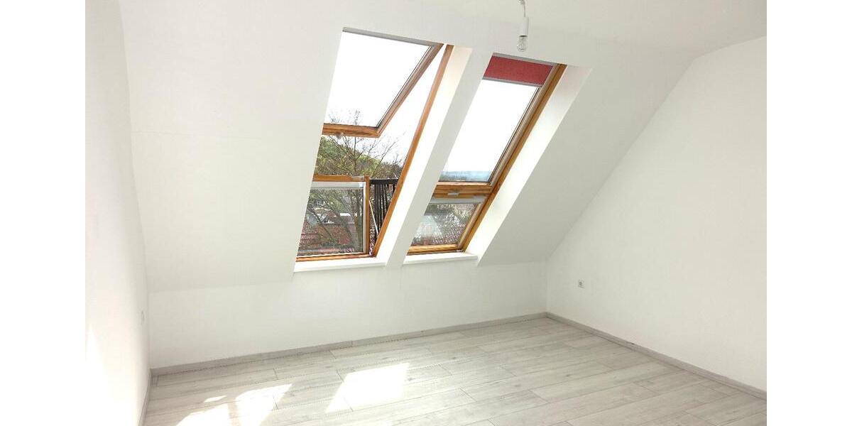 Dachgeschoßwohnung Meiningen - 2 Zimmer, 60 m&sup2;, 429&euro; | Angebot:26248473