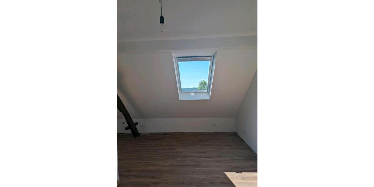 Reihenhaus Beltheim - 5 Zimmer, 130 m&sup2;, 850&euro; | Angebot:26699376