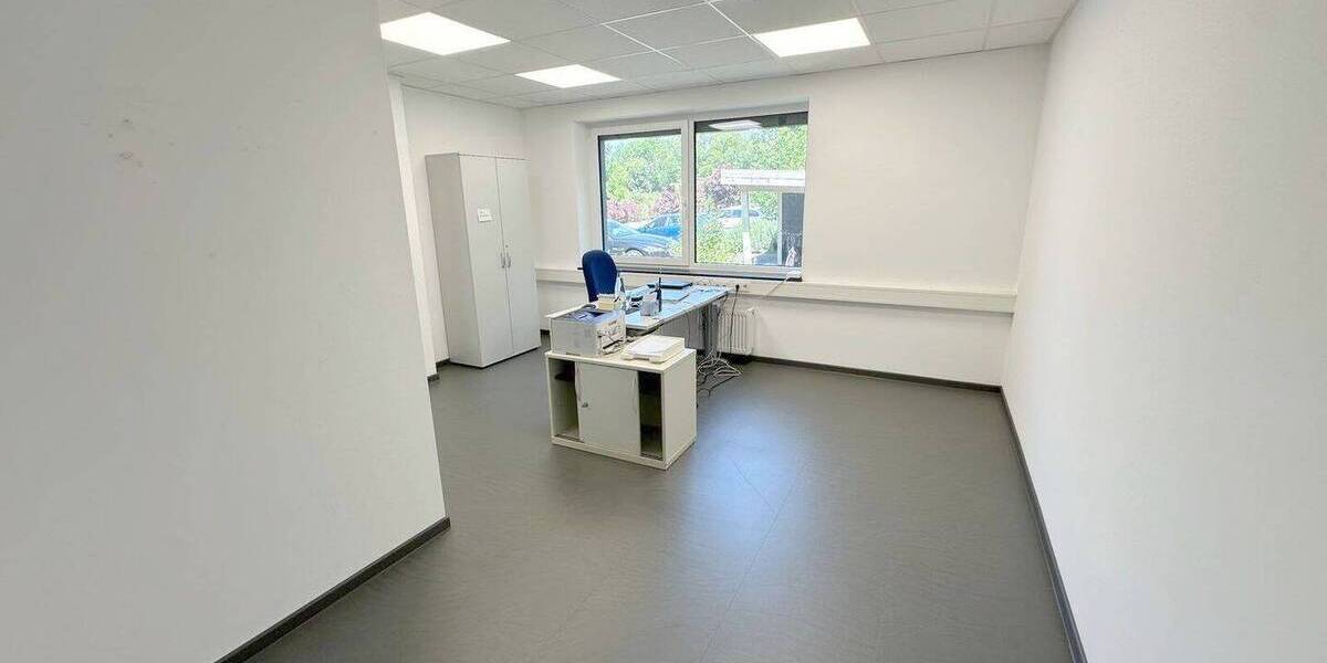 Gewerbeobjekt Trier Trier-West - 1 Zimmer, 300 m&sup2;, 4.500&euro; | Angebot:26787579