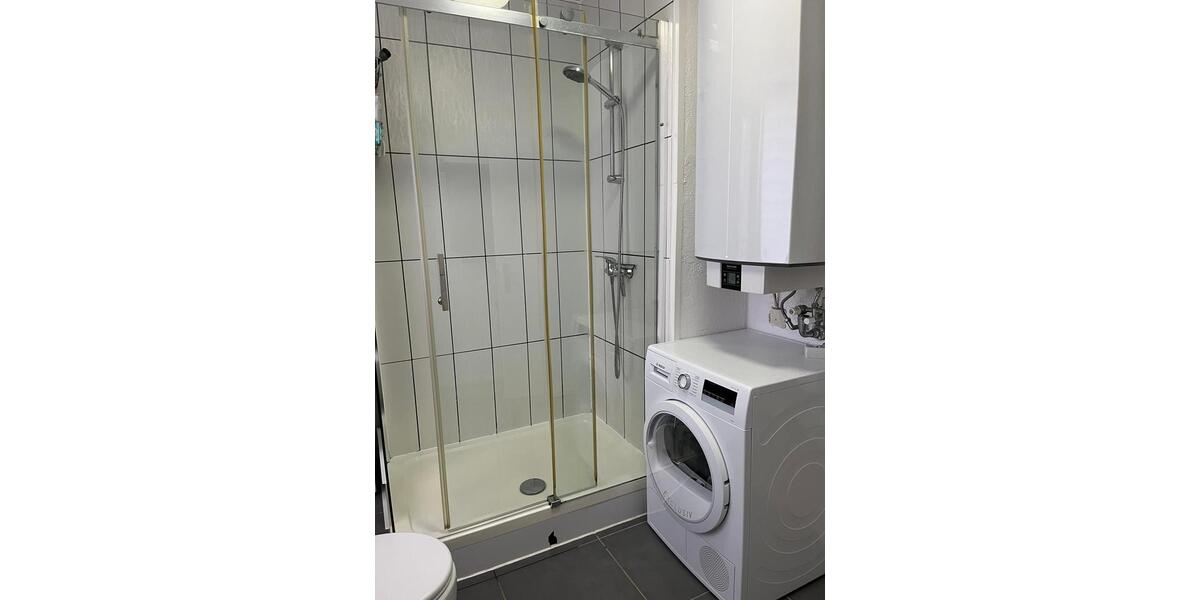 Dachgeschoßwohnung Scheuerfeld - 4 Zimmer, 80 m&sup2;, 700&euro; | Angebot:24370385