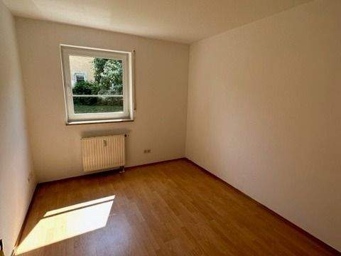 Etagenwohnung Prosselsheim - 4 Zimmer, 90 m&sup2;, 780&euro; | Angebot:25774918