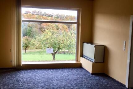 Laden Gewerberaum Büro im Zentrum von Burkardroth