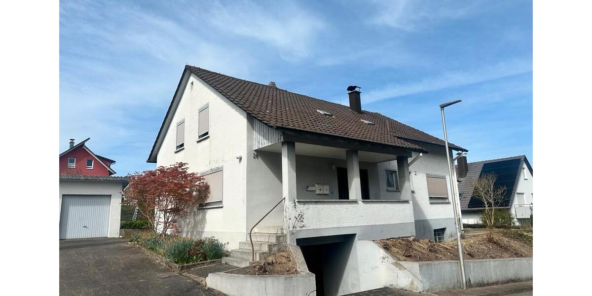 Etagenwohnung Friesenheim - 4 Zimmer, 90 m&sup2;, 1.500&euro; | Angebot:26047567