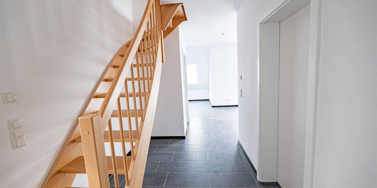 Etagenwohnung Hemmoor Warstade - 3 Zimmer, 96 m&sup2;, 1.055&euro; | Angebot:25692806