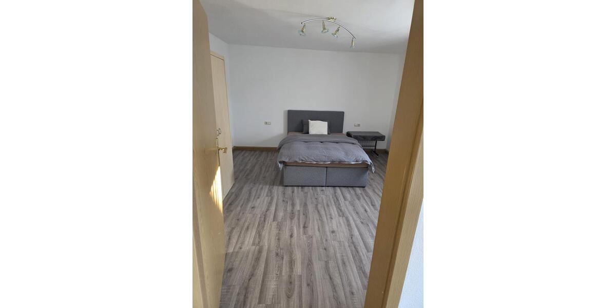 Wohnen auf Zeit Donauwörth - 6 Zimmer, 20 m&sup2;, 500&euro; | Angebot:26133592