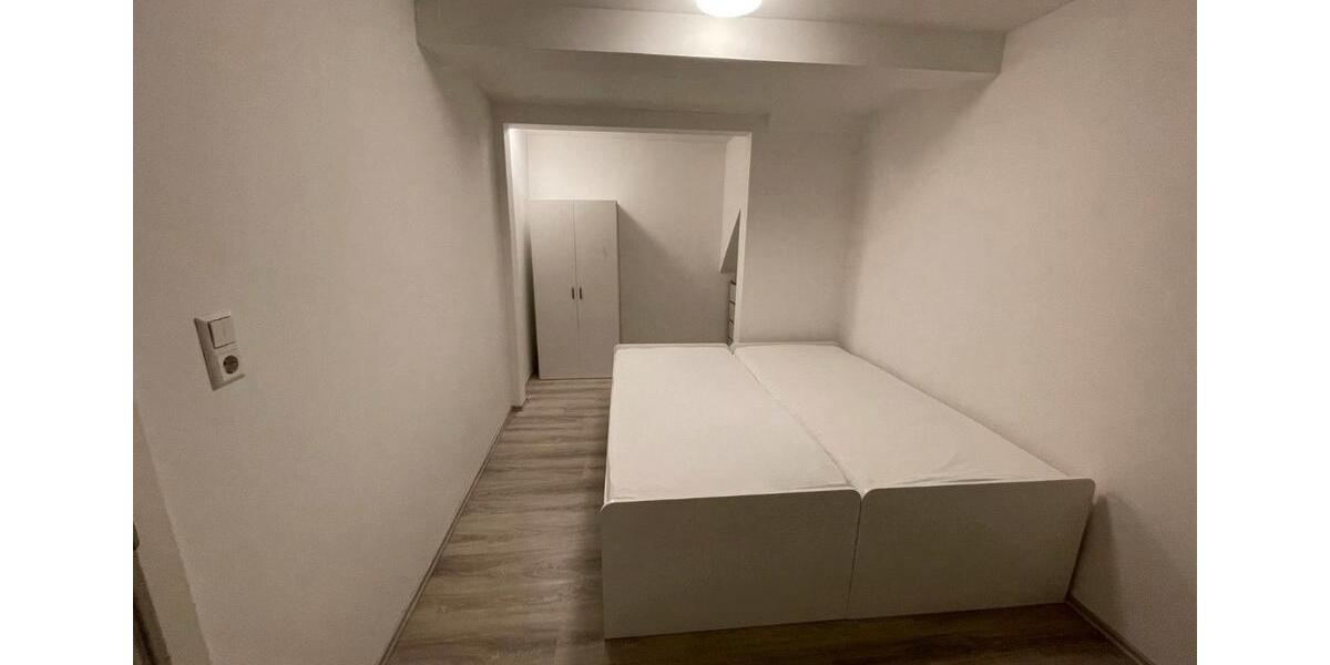 Etagenwohnung Oberderdingen - 3 Zimmer, 25 m&sup2;, 450&euro; | Angebot:26045302